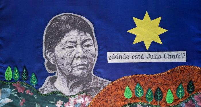 Julia Chuñil Catricura. Arpillera de Cynthia Imaña. Bordadoras en Resistencia